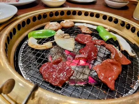 【60種のスタンダード飲み放題付】黒毛和牛と国産牛14品の満足コース